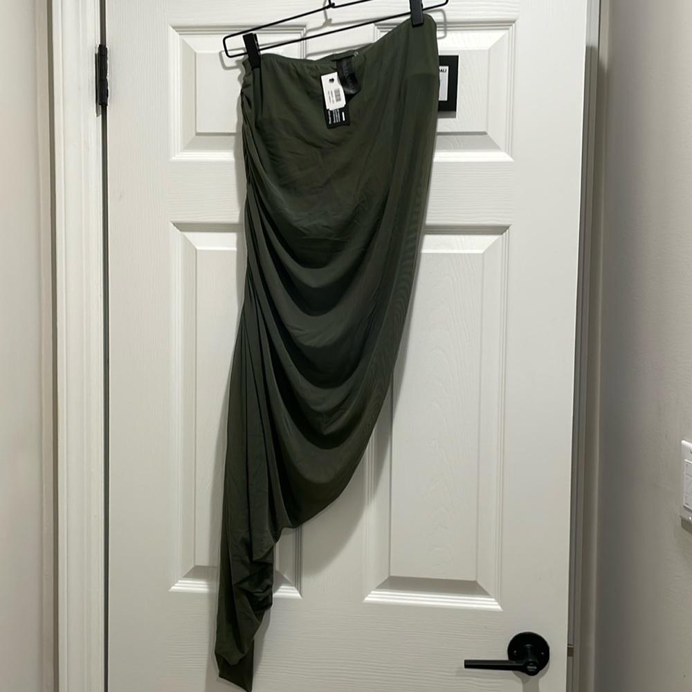Norma Kamali Diana long skirt, army green